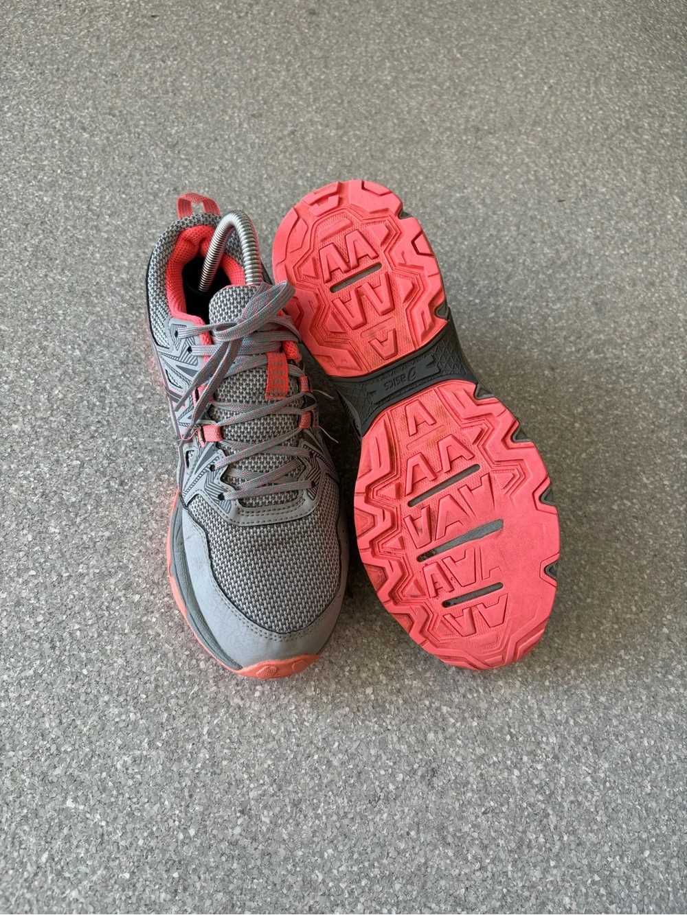 ASICS Gel-Venture 8 running shoes women’s size 8.5